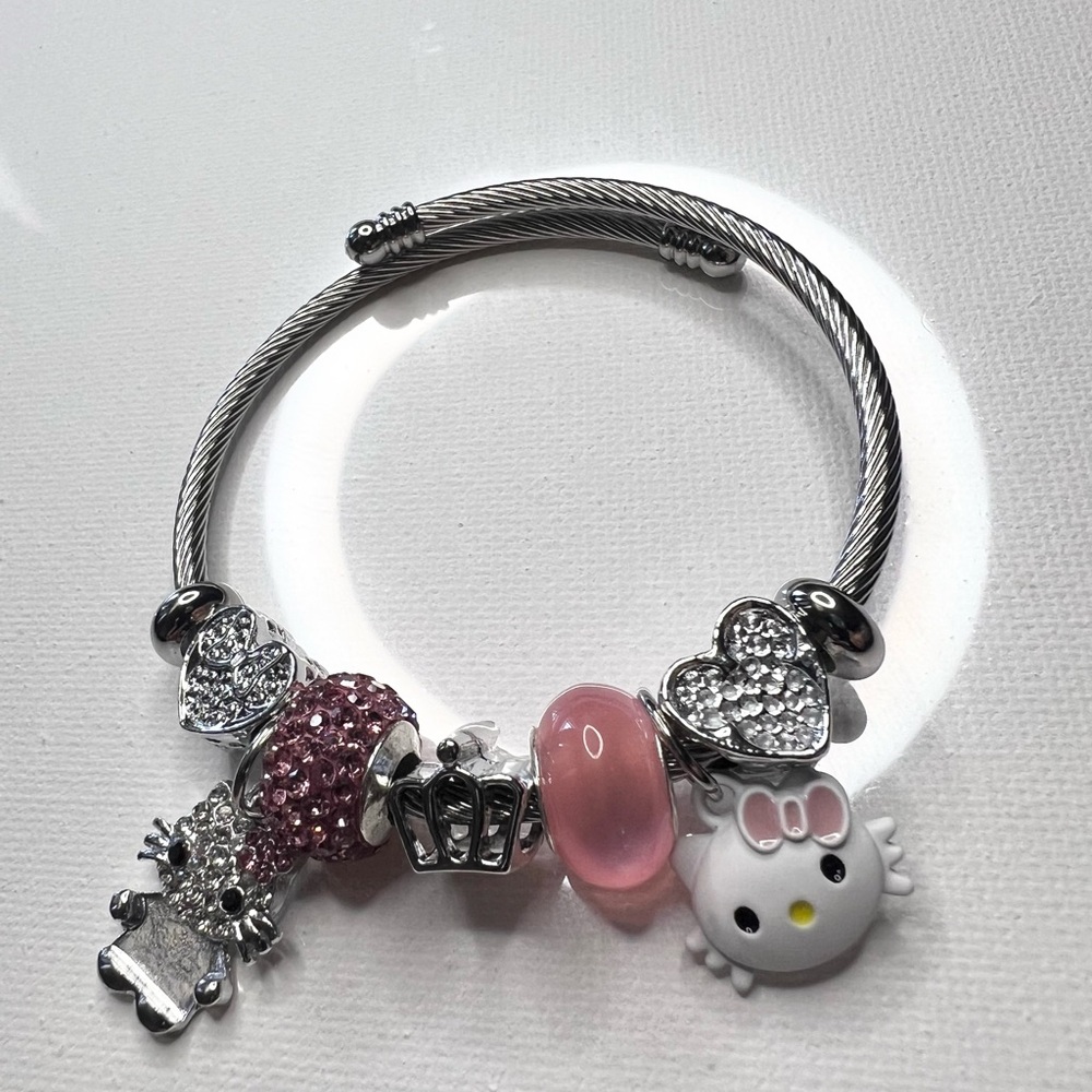 Hello Kitty Charm bracelet